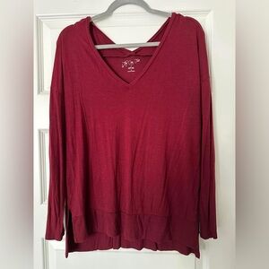 Hippie Rose The Cozy Tee
Size XL
Color burgundy